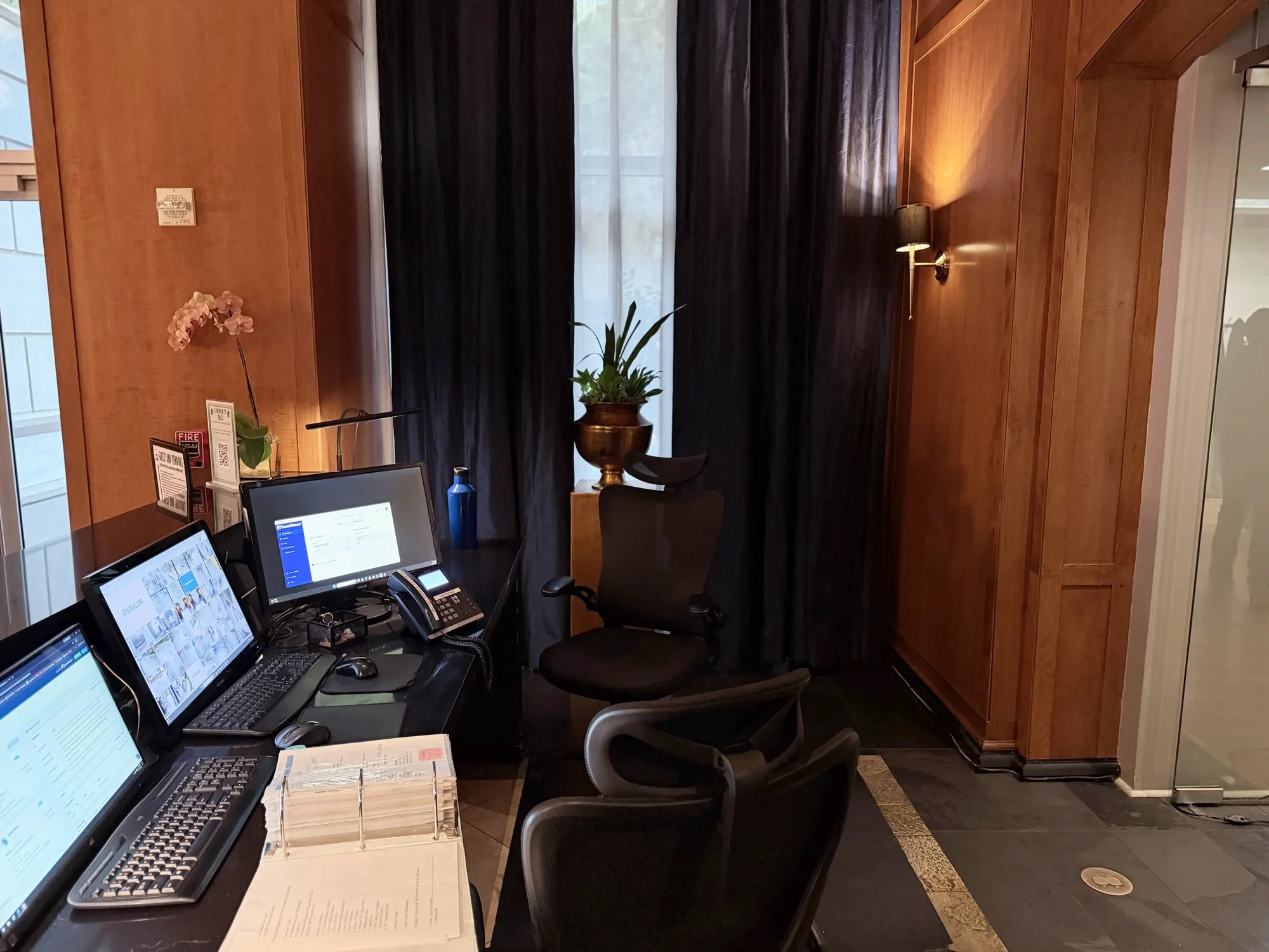 24/7 Concierge Desk and Reception